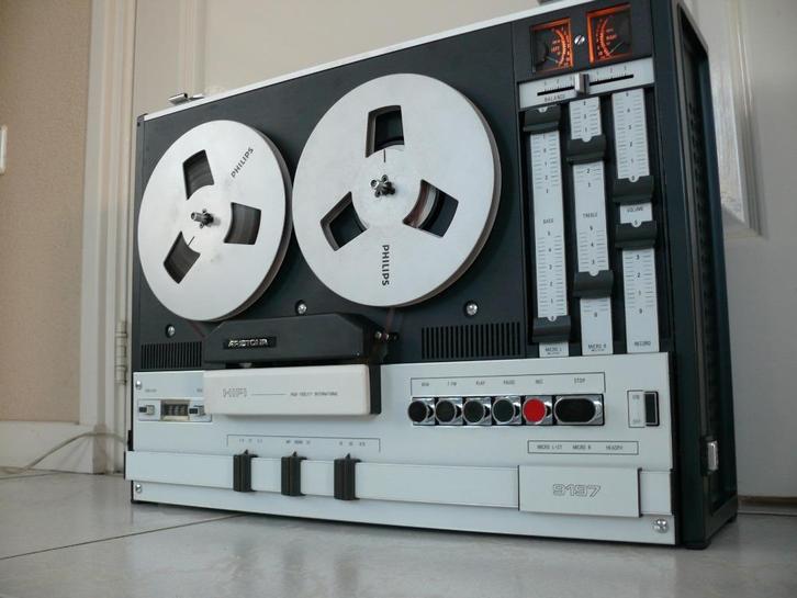 Perfect spelende Aristona 9197 Hifi Stereo - 3 snelheden, Audio, Tv en Foto, Bandrecorders, Bandrecorder, Met stofkap, Met banden