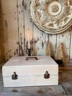 Vintage houten kistje, Antiek en Kunst, Ophalen of Verzenden
