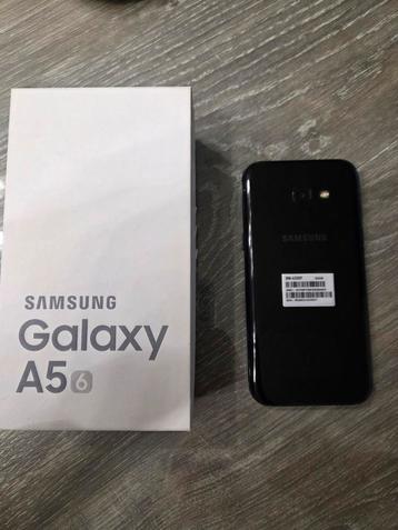 Samsung Galaxy A5 (2017) - Zwart beschikbaar voor biedingen