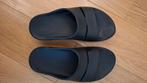 Oofos slippers, Ophalen of Verzenden, Zo goed als nieuw