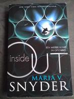 Maria V. Snyder - Inside Out (Young Adult, YA), Boeken, Ophalen of Verzenden, Zo goed als nieuw, Maria V. Snyder