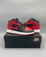 Nike Air Jordan 1 mid Banned 36,5 37,5 38 38,5, Nieuw, Ophalen of Verzenden, Sneakers of Gympen, Jordan