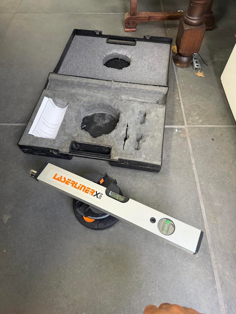 Laserwaterpas met 90 graden laser, Ophalen of Verzenden, Gebruikt, Licht