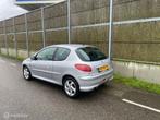 Peugeot 206 1.4-16V Gentry NAP|APK|AIRCO, Voorwielaandrijving, Elektrische ramen, 938 kg, 4 cilinders