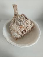 Rieten zak met Strand decoratie spons schelpen driftwood, Ophalen of Verzenden, Nieuw