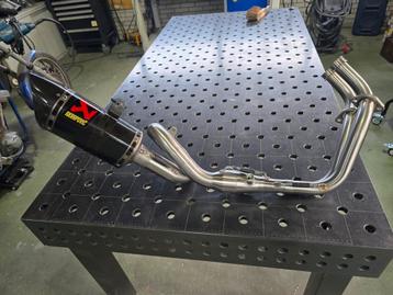 Akrapovic uitlaat yamaha mt07 beschikbaar voor biedingen