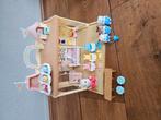 Heel compleet huis met familie - Sylvanian families, Kinderen en Baby's, Speelgoed | Poppenhuizen, Ophalen of Verzenden, Zo goed als nieuw