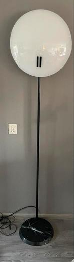 Vintage Design vloerlamp en tafellamp Oluce, Antiek en Kunst, Curiosa en Brocante, Ophalen