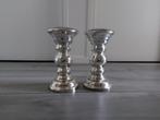 2 zilverkleurige kandelaars 25cm hoog, Huis en Inrichting, Woonaccessoires | Kandelaars en Kaarsen, Ophalen, Gebruikt, Metaal