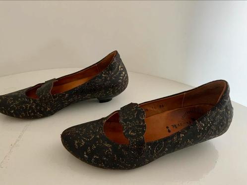 Think 36 zwarte en goude instappers 355), Kleding | Dames, Schoenen, Gedragen, Instappers, Zwart, Ophalen of Verzenden