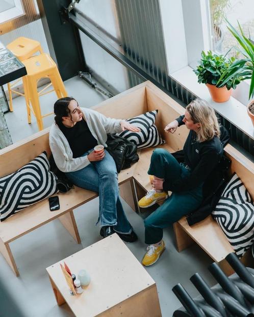 Design meubilair; moet weg!, Huis en Inrichting, Banken | Complete zithoeken, Gebruikt, Hout, Ophalen