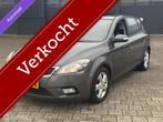 Kia cee'd 1.6 Benzine - Automaat * 1ste Eigenaar, Auto's, Euro 5, Gebruikt, 1591 cc, 4 cilinders