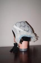 gebloemde kanten muts, Staphorster klederdracht, Antiek en Kunst, Ophalen of Verzenden