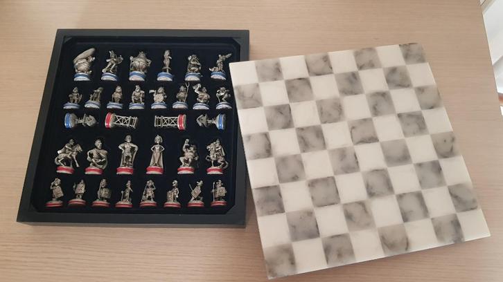 Asterix en Obelisk Schaakbord Tin, Mayfair 1993, lim.edition, Hobby en Vrije tijd, Gezelschapsspellen | Bordspellen, Zo goed als nieuw