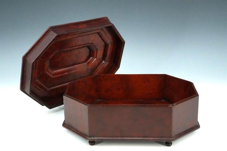 Mahonie Kistje 18e eeuw, Antiek en Kunst, Antiek | Woonaccessoires, Ophalen of Verzenden