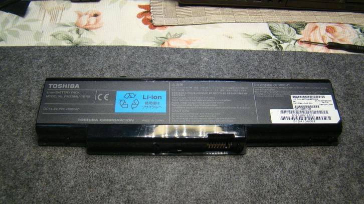 Toshiba Satellite A60 series onderdelen, Computers en Software, Accu's en Batterijen, Gebruikt, Ophalen of Verzenden