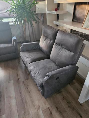 Relaxbankstel - 4 maanden oud beschikbaar voor biedingen