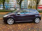 Peugeot 208 XY - 2015, Auto's, Voorwielaandrijving, Parkeersensor, 40 €/maand, Zwart