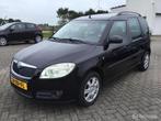 Skoda Roomster 1.4-16V Style - 97.245 km trekhaak, Auto's, Voorwielaandrijving, Gebruikt, Zwart, 4 cilinders