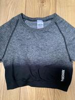 Sport t-shirt  / cropped top van Gymshark / M - zwart/grijs, Kleding | Dames, Sportkleding, Maat 38/40 (M), Ophalen of Verzenden