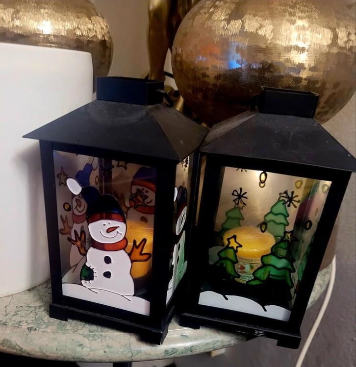 Twee decoratieve lantaarns met winterthema, Verzamelen, Biermerken, Nieuw, Overige typen, Overige merken, Ophalen of Verzenden