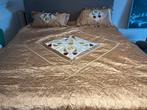 Goudkleurige dekbedset tweepersoons, Huis en Inrichting, Slaapkamer | Beddengoed, Geel, Tweepersoons, Ophalen of Verzenden, Deken of Dekbed
