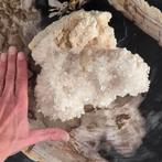 calciet cluster op matrix, Ophalen of Verzenden, Mineraal