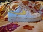 Nike Air Force 1 dames sneakers maat 37,5, Wit, Nike air, Ophalen of Verzenden, Sneakers of Gympen