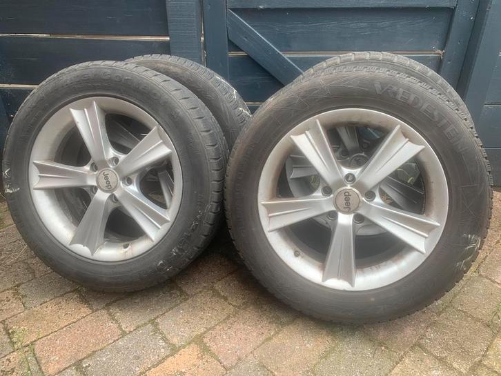 Winterbanden met velgen (jeep compass), Auto diversen, Auto-accessoires, Zo goed als nieuw, Ophalen