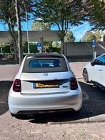 Fiat 500 42kWh 118pk Aut 2024  private lease ter overname, Auto's, Stof, Zwart, Overige kleuren, Origineel Nederlands