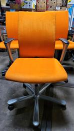 HAG kwaliteit bureau stoel Oranje, Huis en Inrichting, Bureaustoelen, Oranje, Zo goed als nieuw, Ophalen