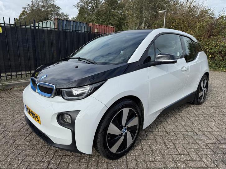 BMW i3 High Voltage Edition 94Ah 33 kWh (bj 2016, automaat), Auto's, BMW, Bedrijf, Te koop, i3, ABS, Achteruitrijcamera, Adaptive Cruise Control