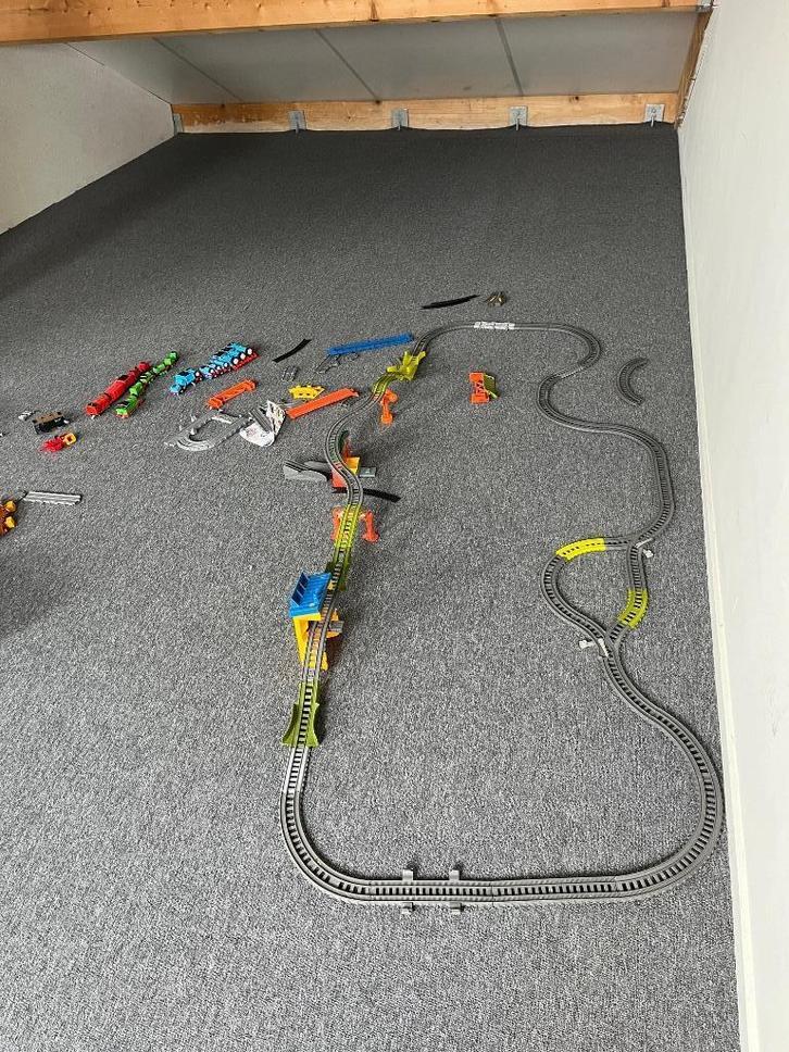 Trackmaster Thomas de trein incl. locomotieven (werkend), Kinderen en Baby's, Speelgoed | Thomas de Trein, Gebruikt, Ophalen