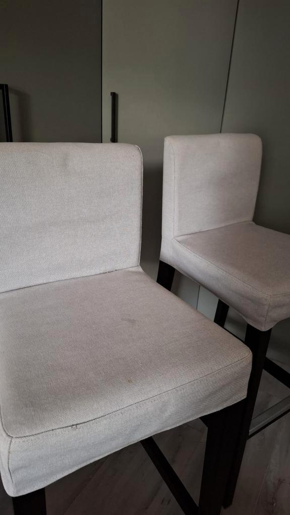 2x IKEA Henriksdal Barkrukken, Huis en Inrichting, Barkrukken, Gebruikt, 60 tot 90 cm, Hout, 2 krukken, Met voetsteun, Ophalen
