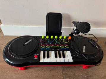 Speelgoed dj set beschikbaar voor biedingen