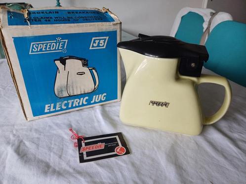 Vintage retro Speedie electric jug waterkoker citroen geel, Huis en Inrichting, Keuken | Keukenbenodigdheden, Zo goed als nieuw