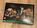 LEGO Icons 10332 Middeleeuws Stadsplein (NIEUW IN DOOS), Ophalen of Verzenden, Nieuw, Complete set, Lego