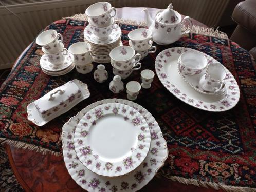 servies Royal Albert Sweet Violets, Antiek en Kunst, Antiek | Servies los, Ophalen