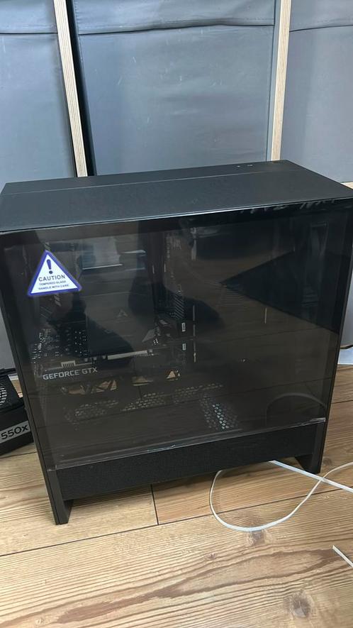 Game pc computer—of te ruil tegen e step, Computers en Software, Computerbehuizingen, Zo goed als nieuw, Ophalen of Verzenden