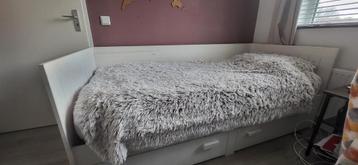Bed en kast