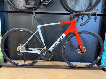 ACTIE Superior X-ROAD 9.5 GF in de maten 52 en 54  beschikbaar voor biedingen