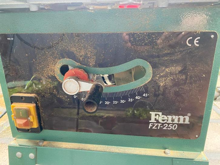 Ferm FZT-250 Zaagmachine - Gebruikt, Doe-het-zelf en Verbouw, Gereedschap | Zaagmachines, Gebruikt, Cirkelzaag, 1200 watt of meer