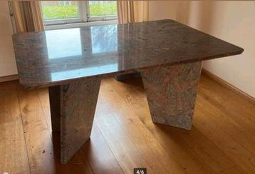 Natuurstenen tafel  beschikbaar voor biedingen