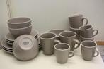 Oslo serviesset voor 4 personen. Donkergrijs. 19-delig., Keramiek, Ophalen of Verzenden, Zo goed als nieuw, Overige stijlen