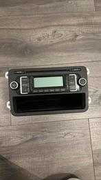 VW RCD210 MP3 RADIO, Auto diversen, Autoradio's, Ophalen of Verzenden, Zo goed als nieuw