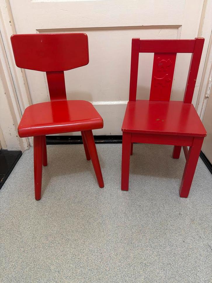 2 Rode Kinderstoeltjes, Kinderen en Baby's, Kinderkamer | Tafels en Stoelen, Gebruikt, Stoel(en), Ophalen