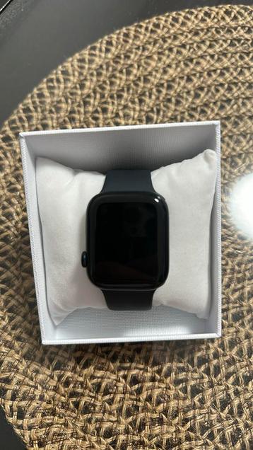 Apple Watch7 GPS 45 Midnight beschikbaar voor biedingen