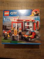 Lego City Brandweerkazerne 60215 - Nieuwstaat!, Kinderen en Baby's, Speelgoed | Duplo en Lego, Ophalen of Verzenden, Nieuw, Complete set