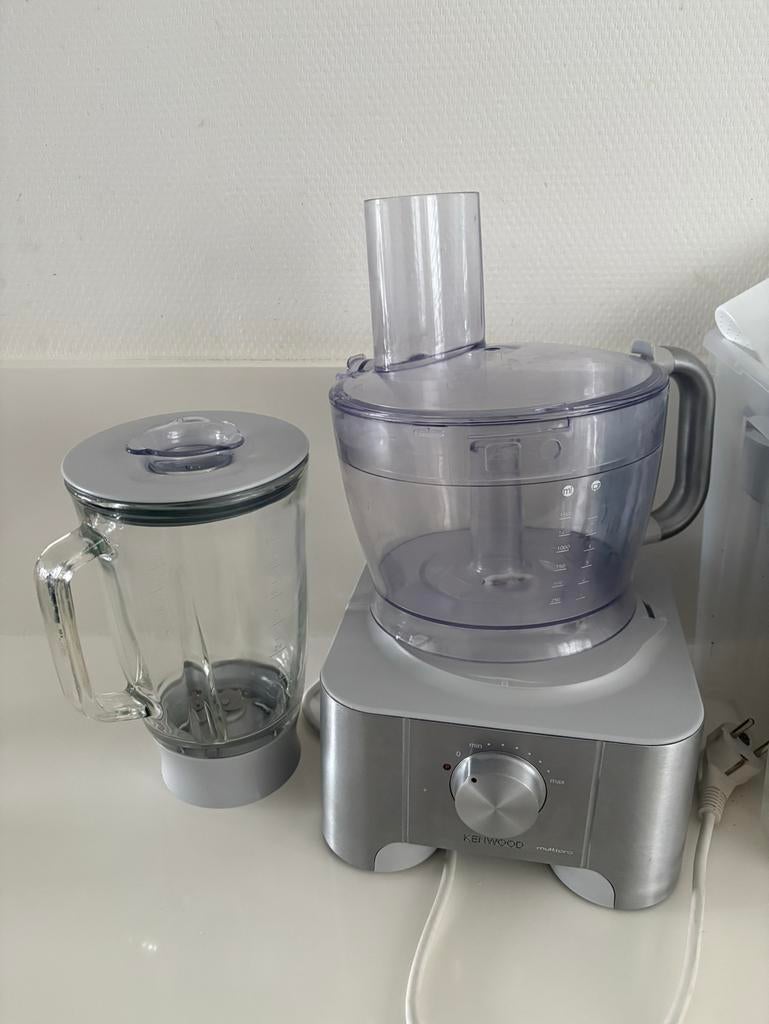Kenwood Foodprocessors, 4 liter of meer, Ophalen of Verzenden, Gebruikt, 3 snelheden of meer