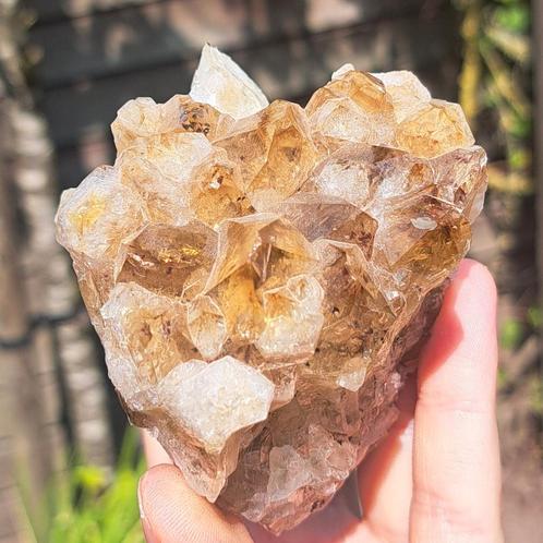 Bijzondere Citrienkwarts met insluitsels edelsteen stenen, Verzamelen, Mineralen en Fossielen, Mineraal, Ophalen of Verzenden